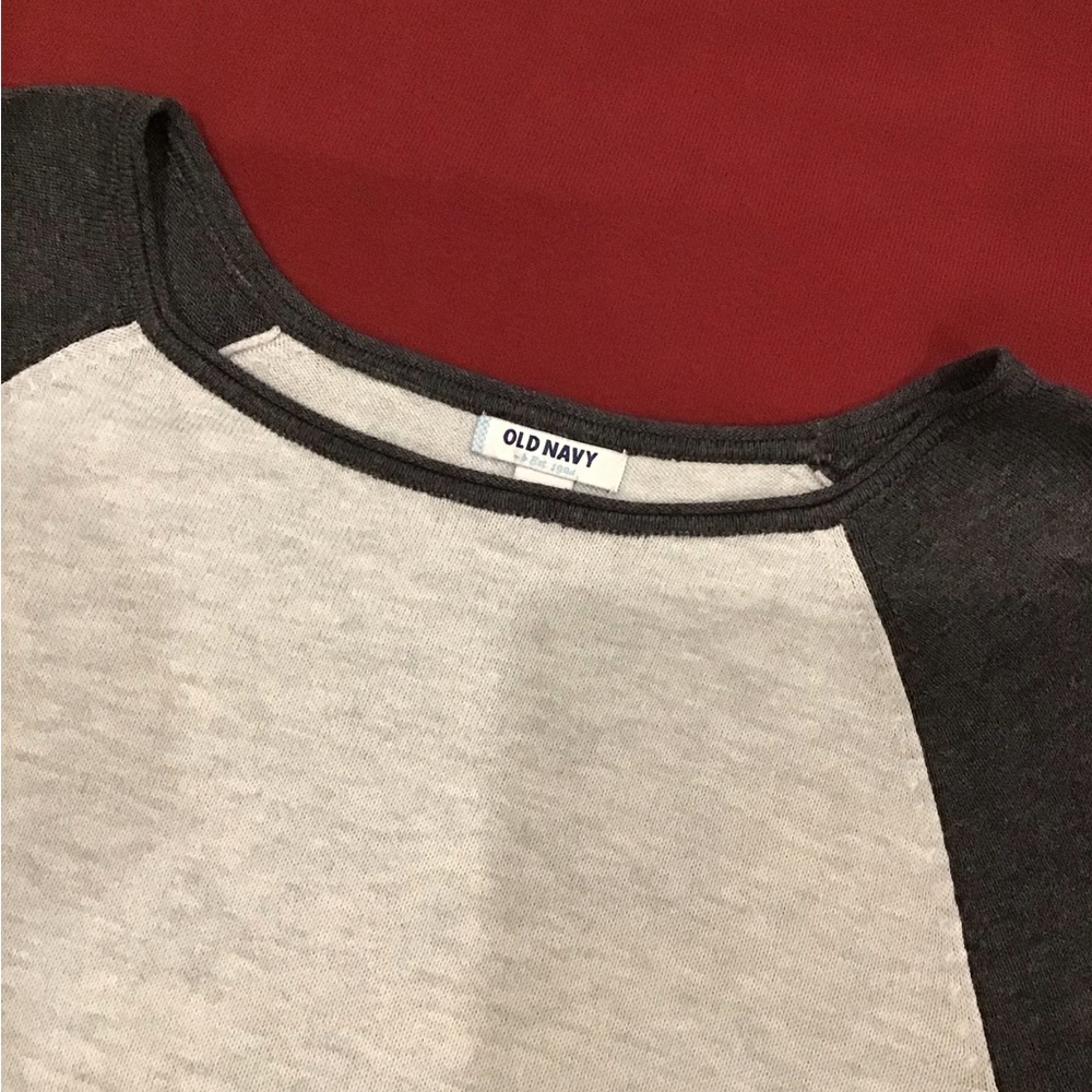 Old Navy Grey and Charcoal Raglan Sweater